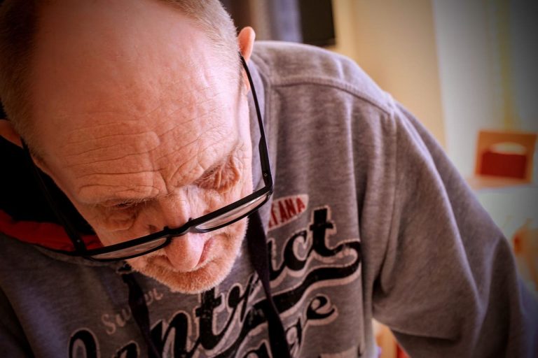 Residencias de ancianos, un destino donde cuidarlos cuando nadie más puede